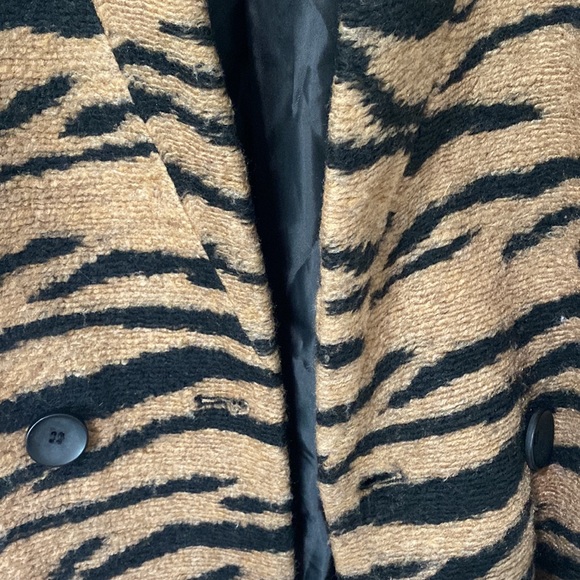 Stradivarius Brown Zebra Print Coat - Picture 6 of 15